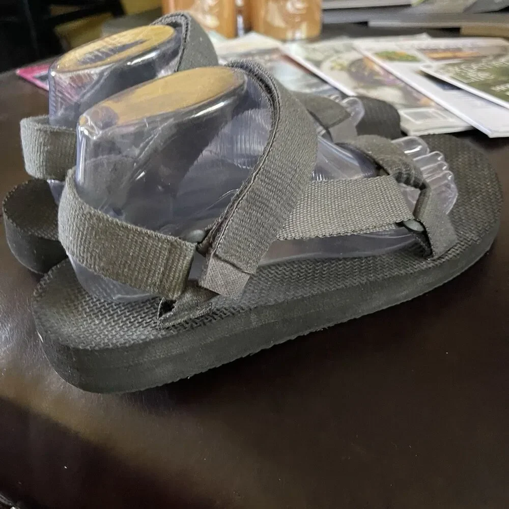 Men’s Athletic Sandals Size 10 EU 43 Gray Hiking Water Shoes RM025 Outdoor